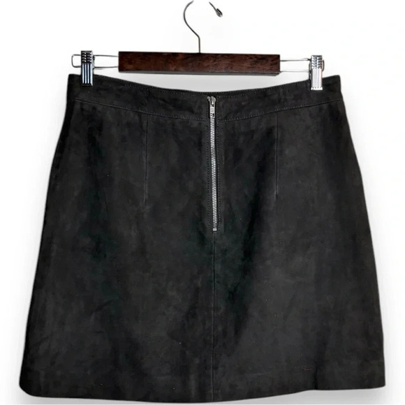 Topshop Dark Olive Suede High Waist Silver Zip Closure/Pocket Detail Mini Skirt - Picture 4 of 16